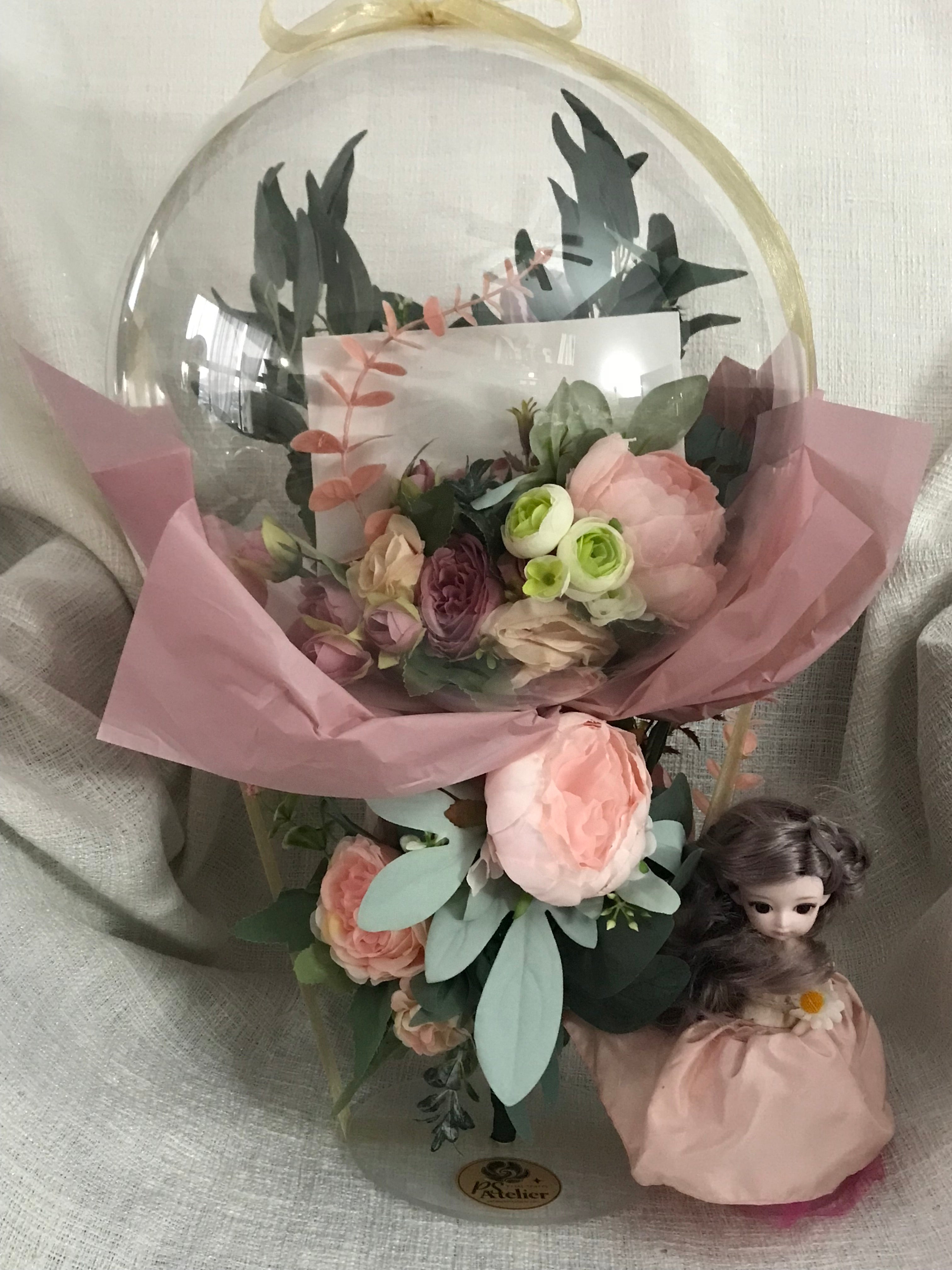 🫧 Aeri™️ — Modern Portrait in Floral Sphere