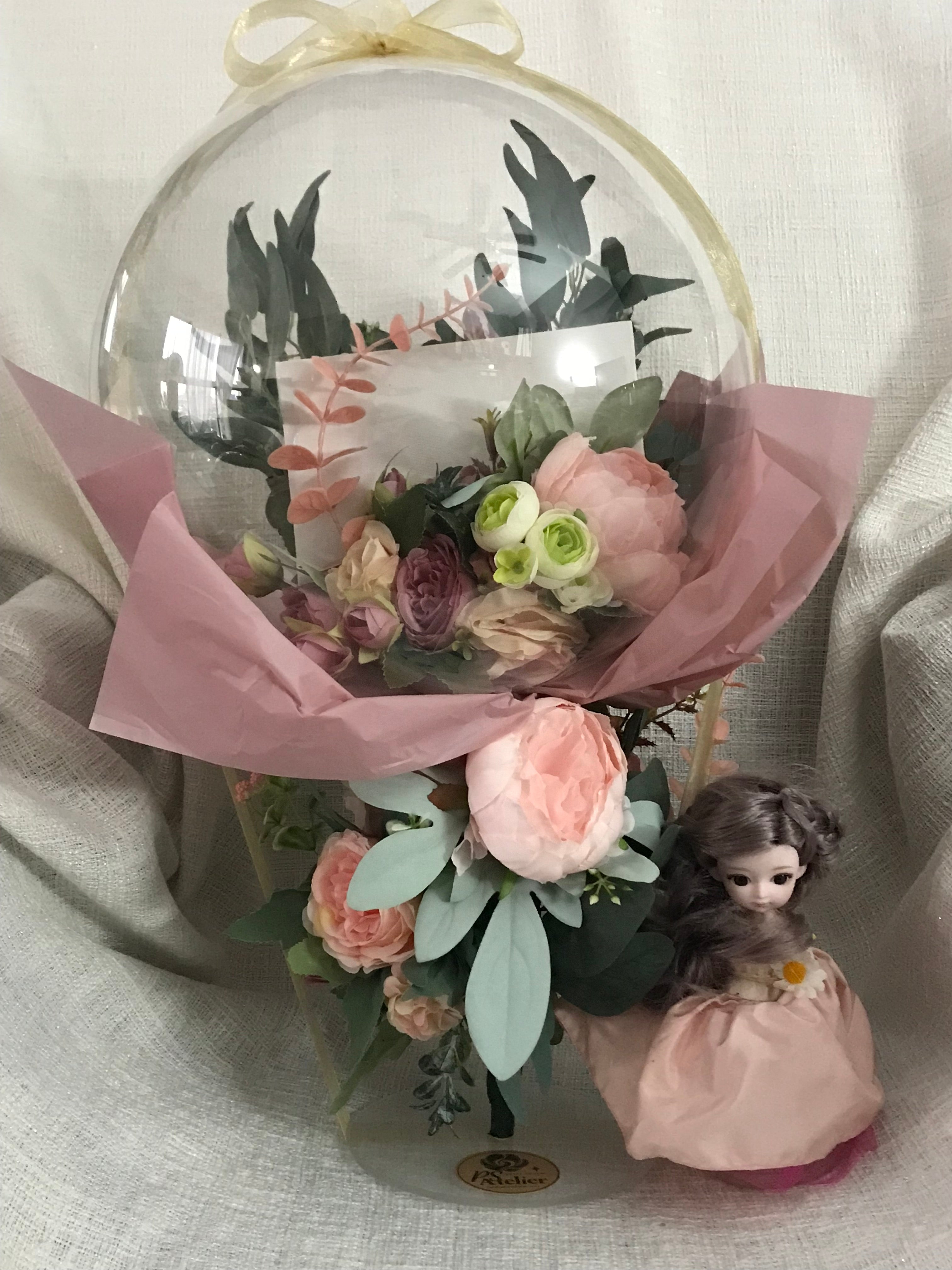 🫧 Aeri™️ — Modern Portrait in Floral Sphere